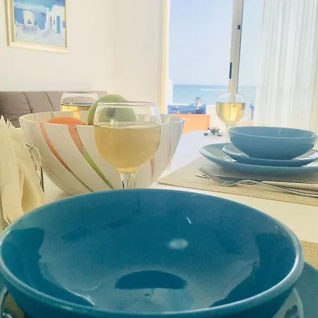Sandy Beach House No.z2 Case de vacanță *